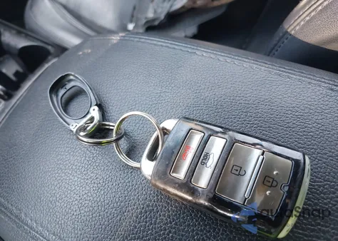 2014 Kia Cadenza Premium из США, поврежденный, VIN KNALN4D78E5152399